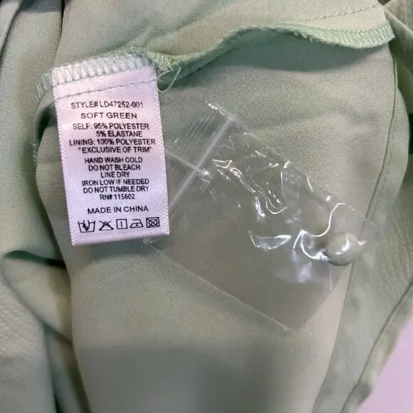All in Favor NWT Soft Green Puff Sleeve Lace tream Mini Dress Size XS All in Favor NWT Soft Green Puff Sleeve Lace tream Mini Dress Size XS